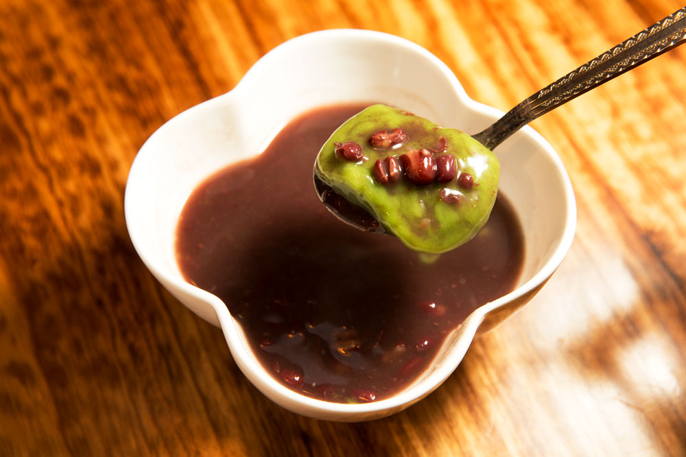 Adzuki-bean soup with dumpling