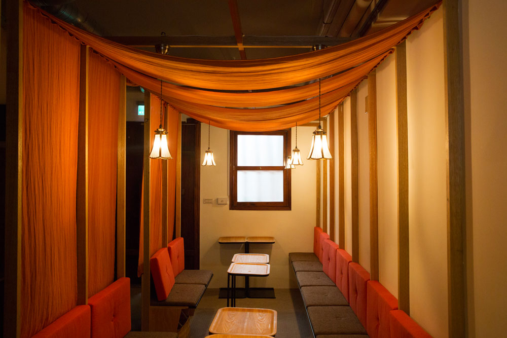 Interior design with red draperies