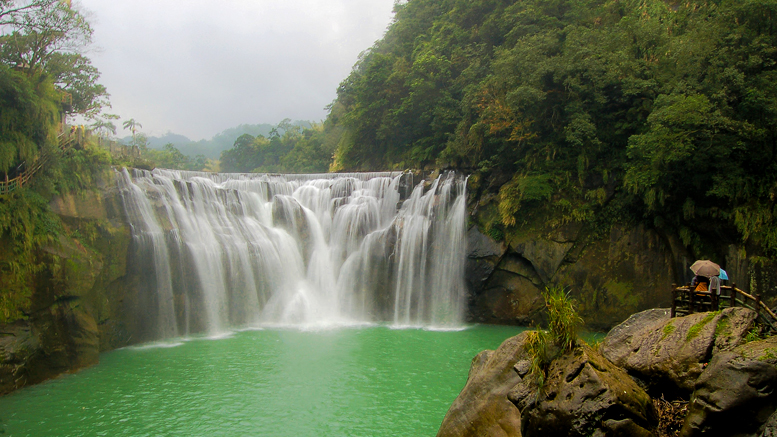 Shifen Waterfall