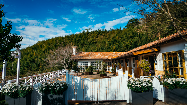 TEA GARDEN Homestay